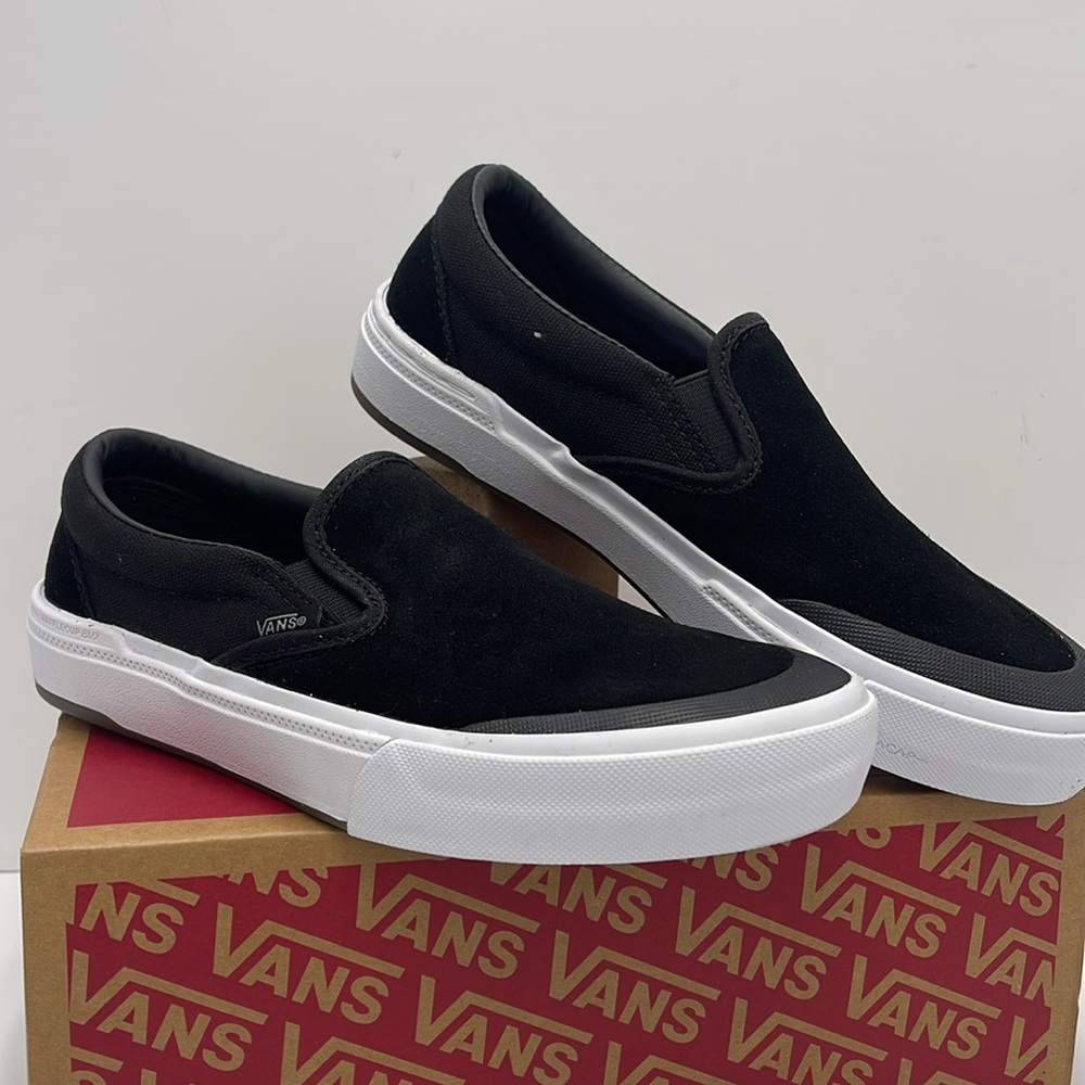 Vans WMNS Bmx Slip-On Black/Gray/White
VN0A5JIS9BG Sneakers - Picture 4 of 16